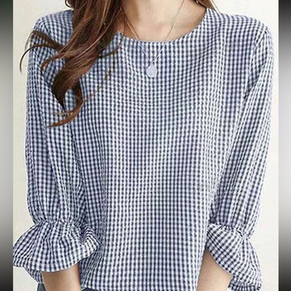 Selling brand new shirt.